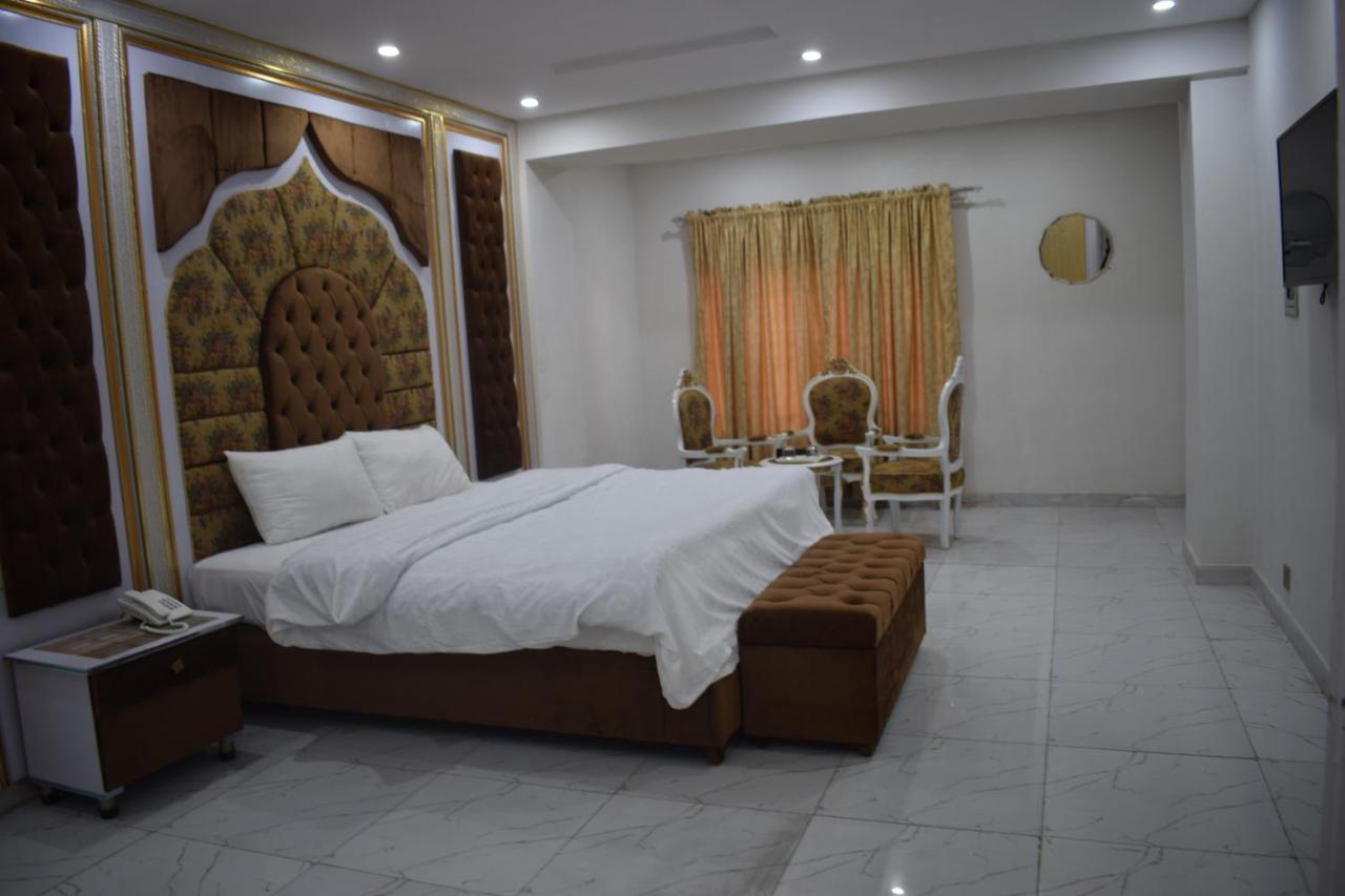 Relax Inn Лахор Экстерьер фото