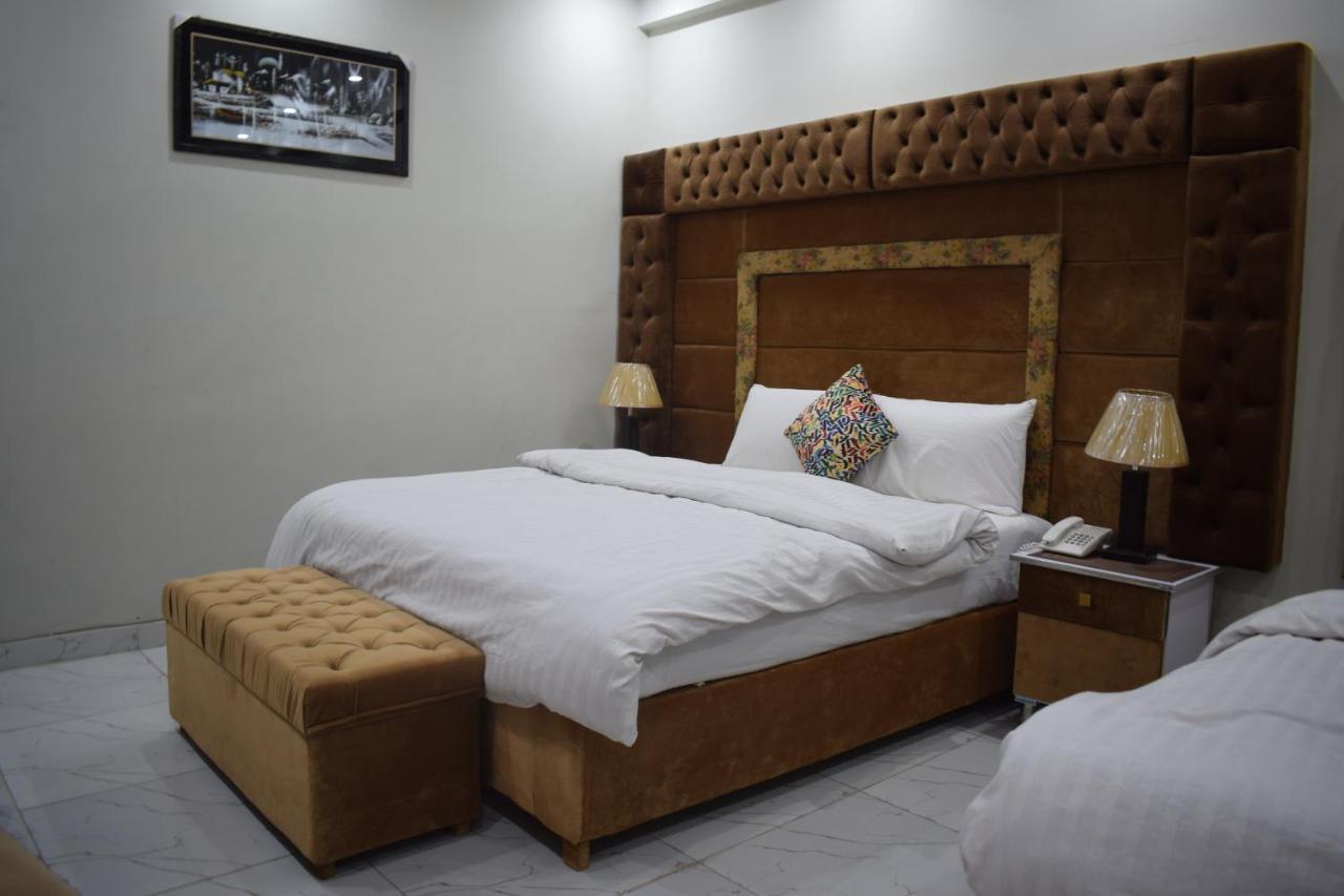Relax Inn Лахор Экстерьер фото