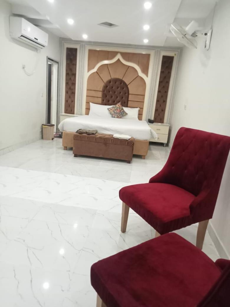 Relax Inn Лахор Экстерьер фото